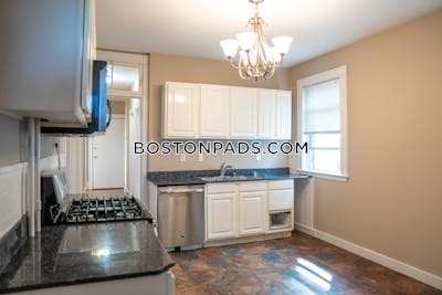 Mission Hill Large Duplex Style 6 Bed 2 Bath on Parker Hill Ter. in Mission Hill Boston - $7,800