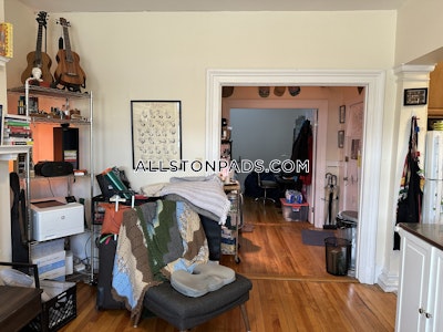 Allston Apartment for rent 1 Bedroom 1 Bath Boston - $2,300 No Fee