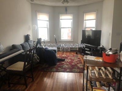 Lower Allston Apartment for rent 3 Bedrooms 1 Bath Boston - $3,000 No Fee