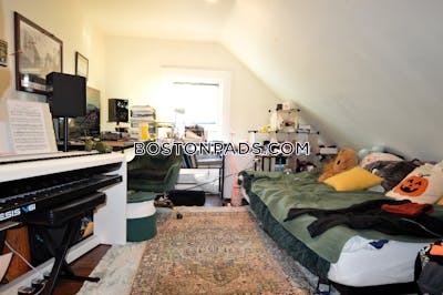 Allston/brighton Border Apartment for rent 5 Bedrooms 2 Baths Boston - $5,200