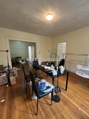 Brookline 3 Beds 1 Bath  Boston University - $4,000 No Fee