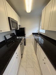 Brookline 1 Bed 1 Bath  Coolidge Corner - $2,995 No Fee